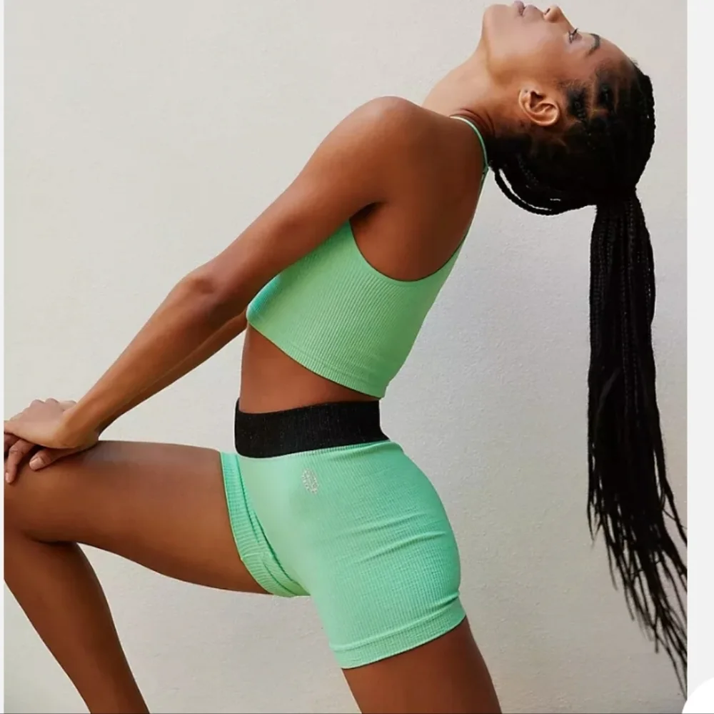 Free People Movement Seamless Prajna biker short M/L‎ - Picture 4 of 6